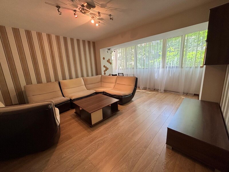 Timpuri Noi, Tineretului, Sincai, bloc 1995,