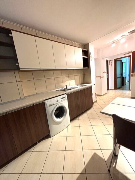 Timpuri Noi, Tineretului, Sincai, bloc 1995,