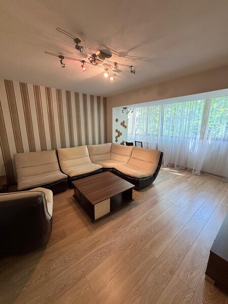 Timpuri Noi, Tineretului, Sincai, bloc 1995,